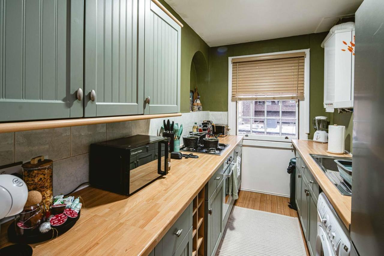 1 Bedroom, 5 Minutes Walk To Angel Station, London